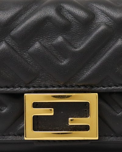 ロゴ金具レザーコンパクトウォレット