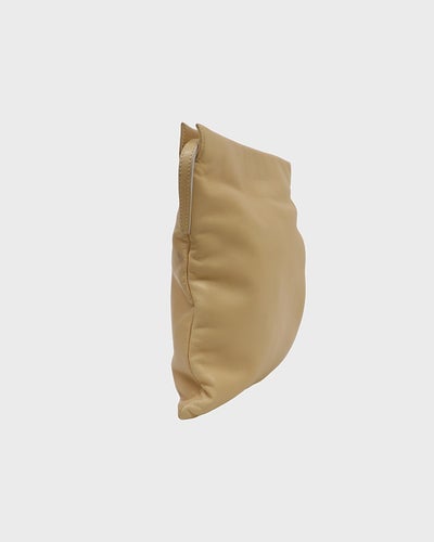 ロゴナッパレザーショルダーバッグ