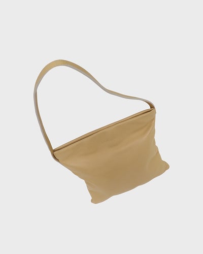 ロゴナッパレザーショルダーバッグ