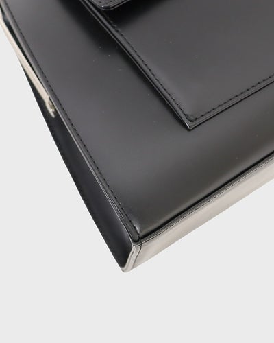 ロゴ金具レザーショルダーバッグ