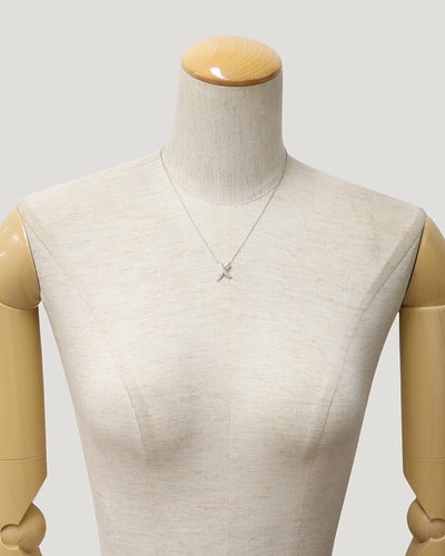 Kiss Necklace