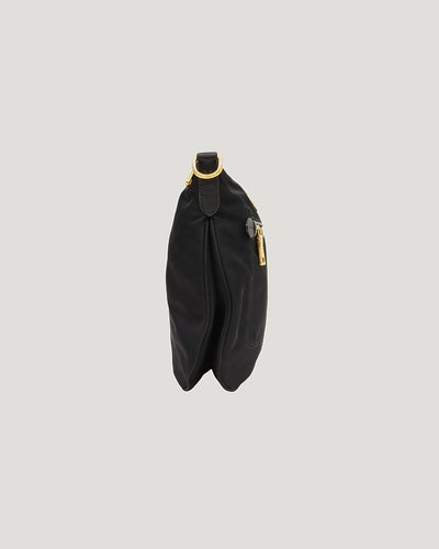 三角ロゴ金具ナイロンショルダーバッグ