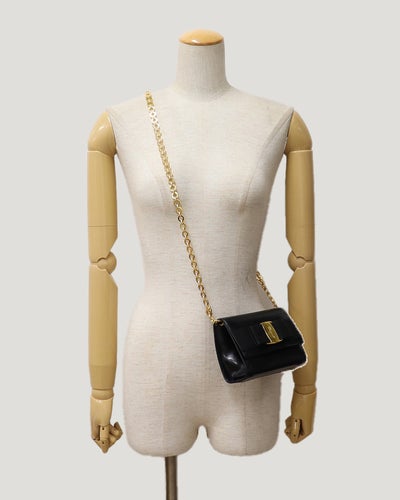 VARA金具チェーンショルダーバッグ