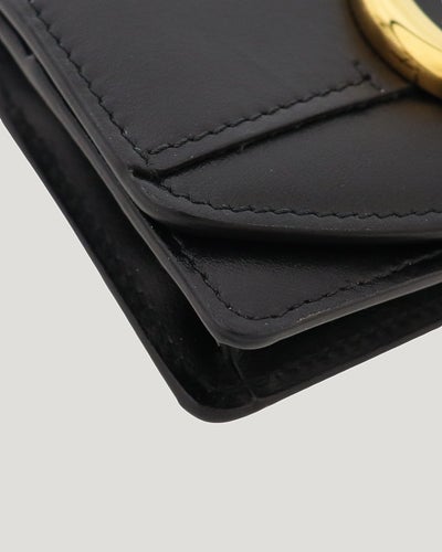 ロゴ金具レザーカードケース