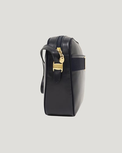 VARA金具レザーショルダーバッグ