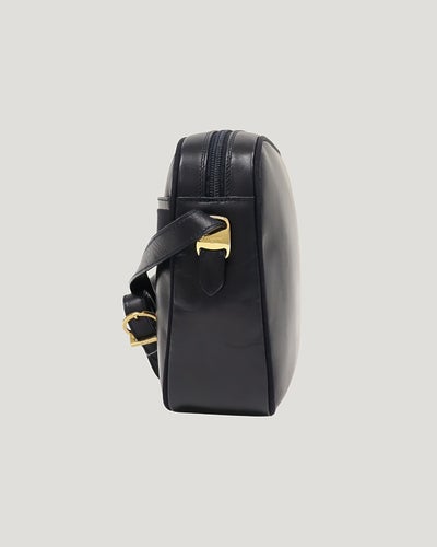 VARA金具レザーショルダーバッグ