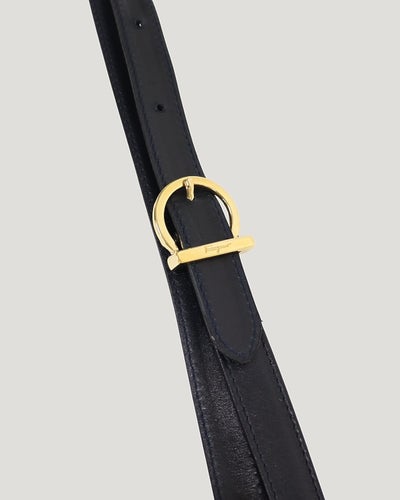 VARA金具レザーショルダーバッグ