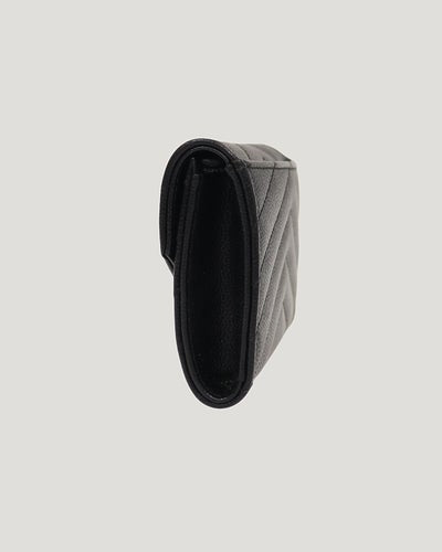 ロゴ金具Vステッチウォレット