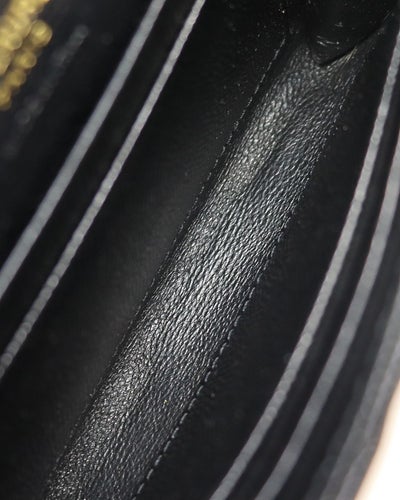 ロゴ金具Vステッチウォレット