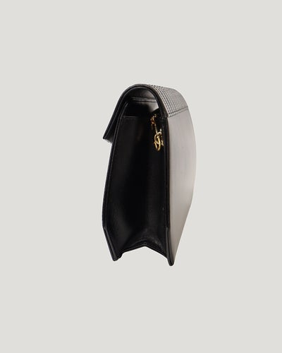 ロゴ金具レザーショルダーバッグ
