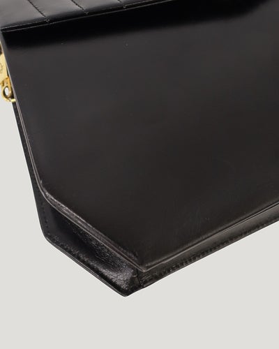 ロゴ金具レザーショルダーバッグ