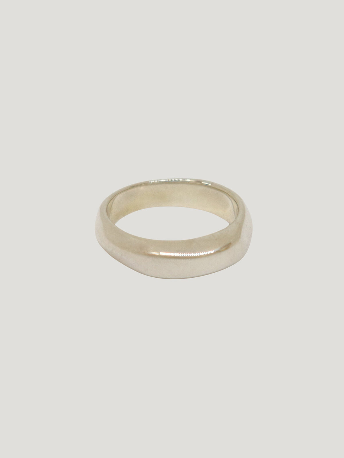 Knife Edge Ring