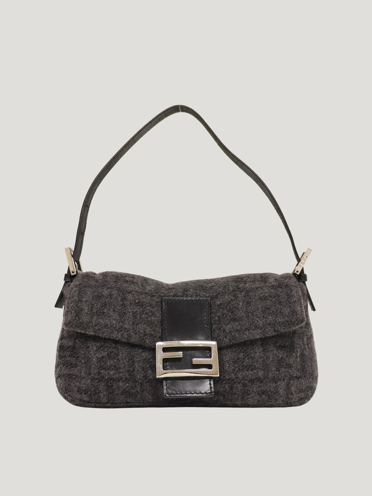 Wool Mamma bucket bag