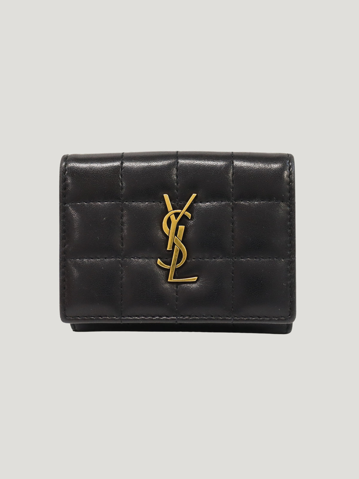 Logo 金屬配件皮革短夾