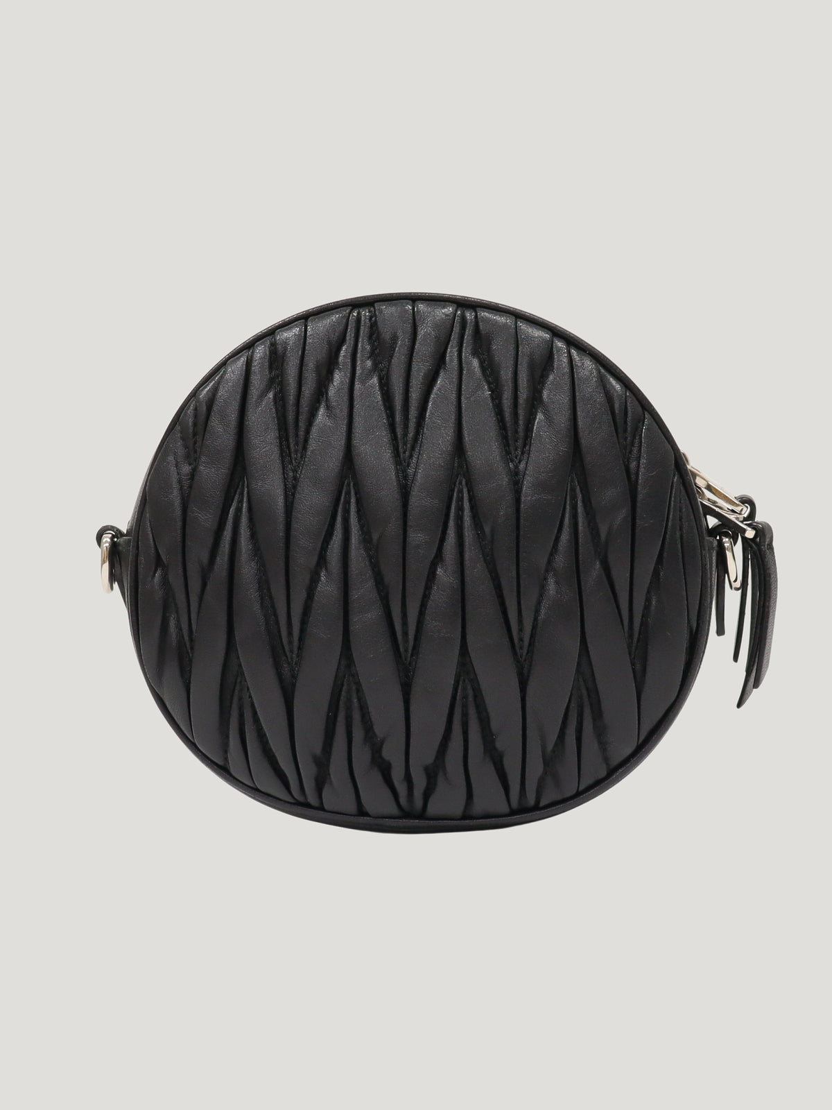 Matelassé shoulder bag