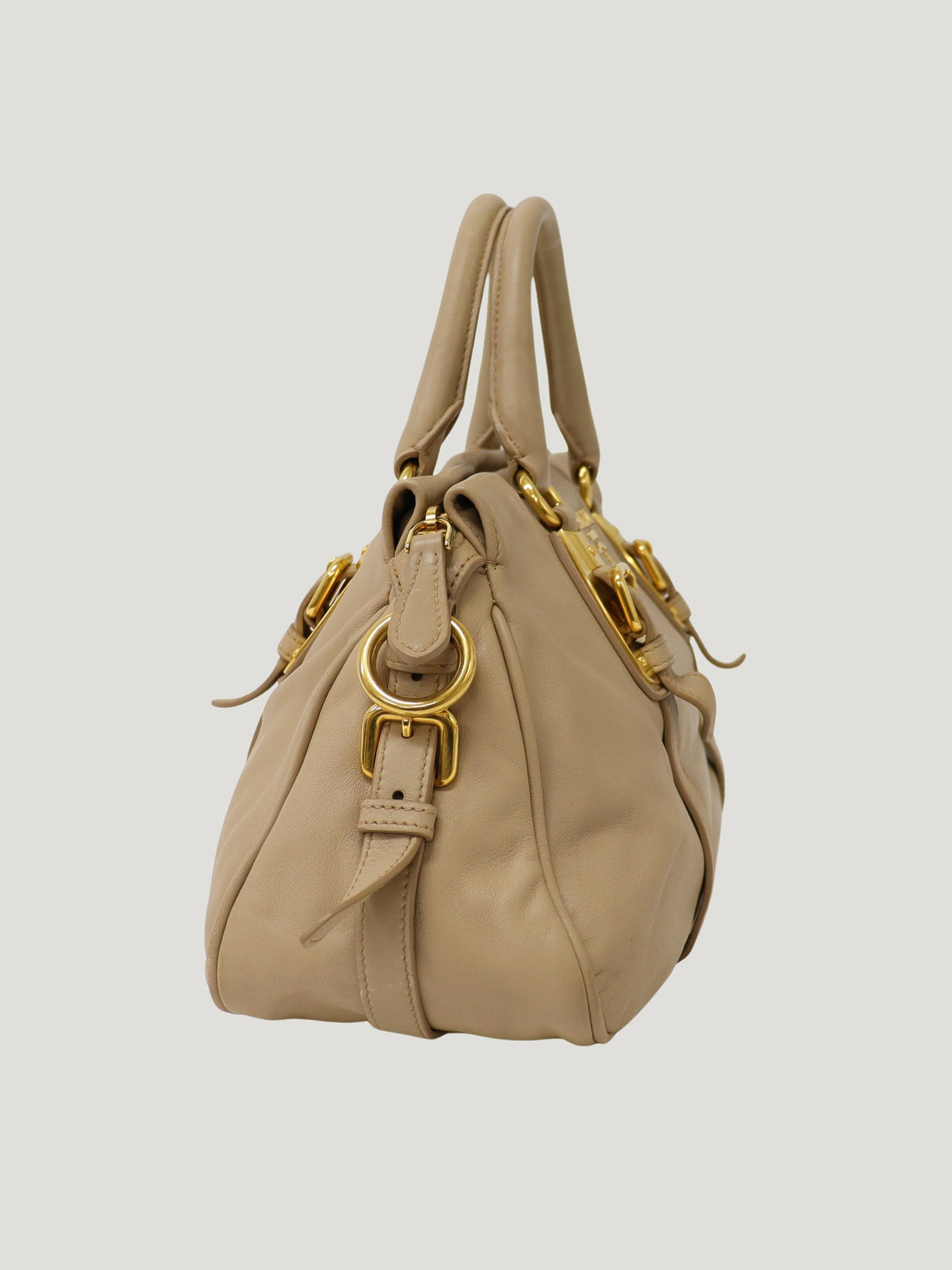 Logo hardware leather 2-way bag