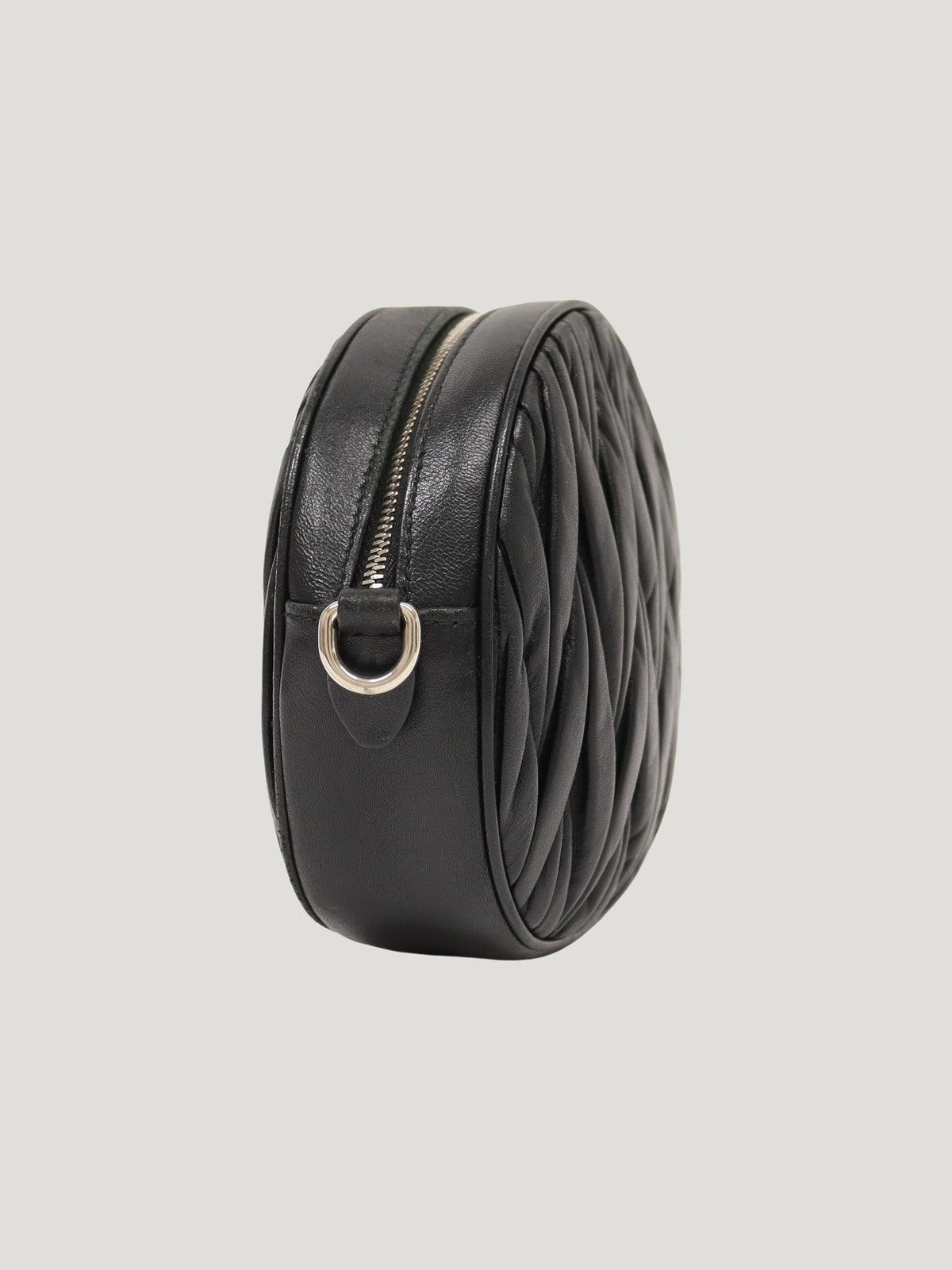 Matelassé shoulder bag
