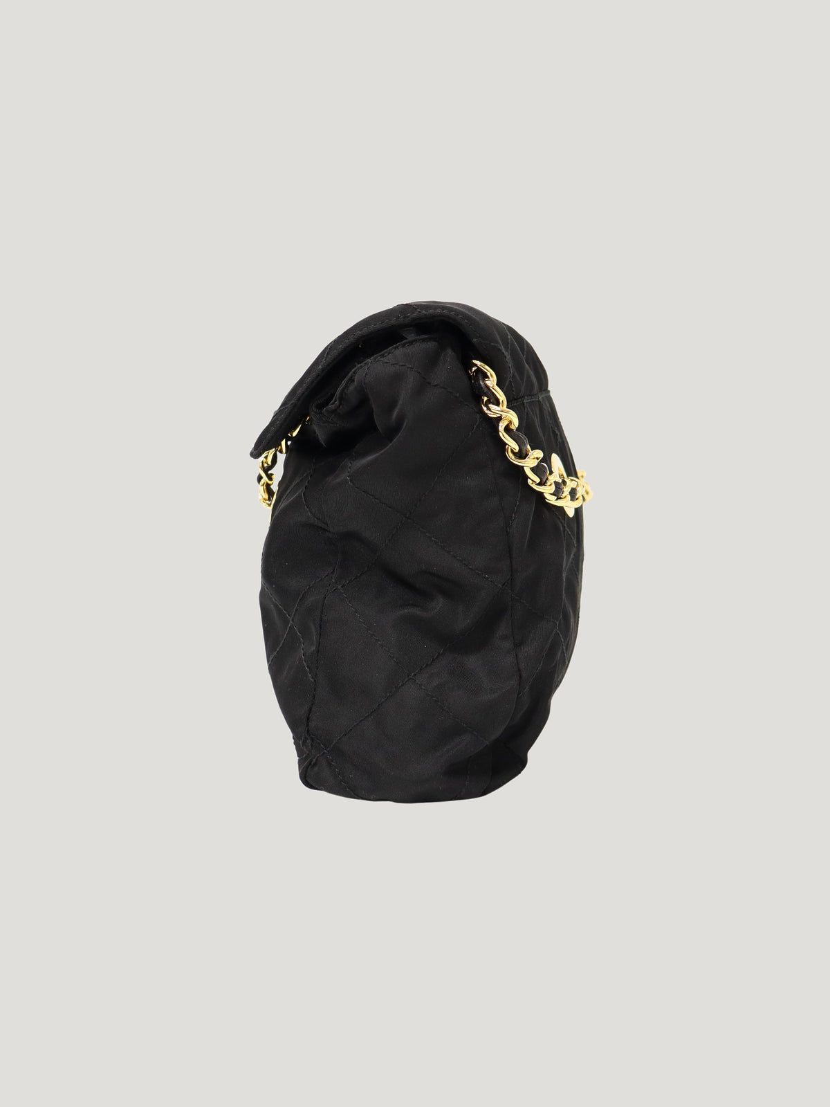 Triangular logo hardware quilted nylon chain shoulder bag