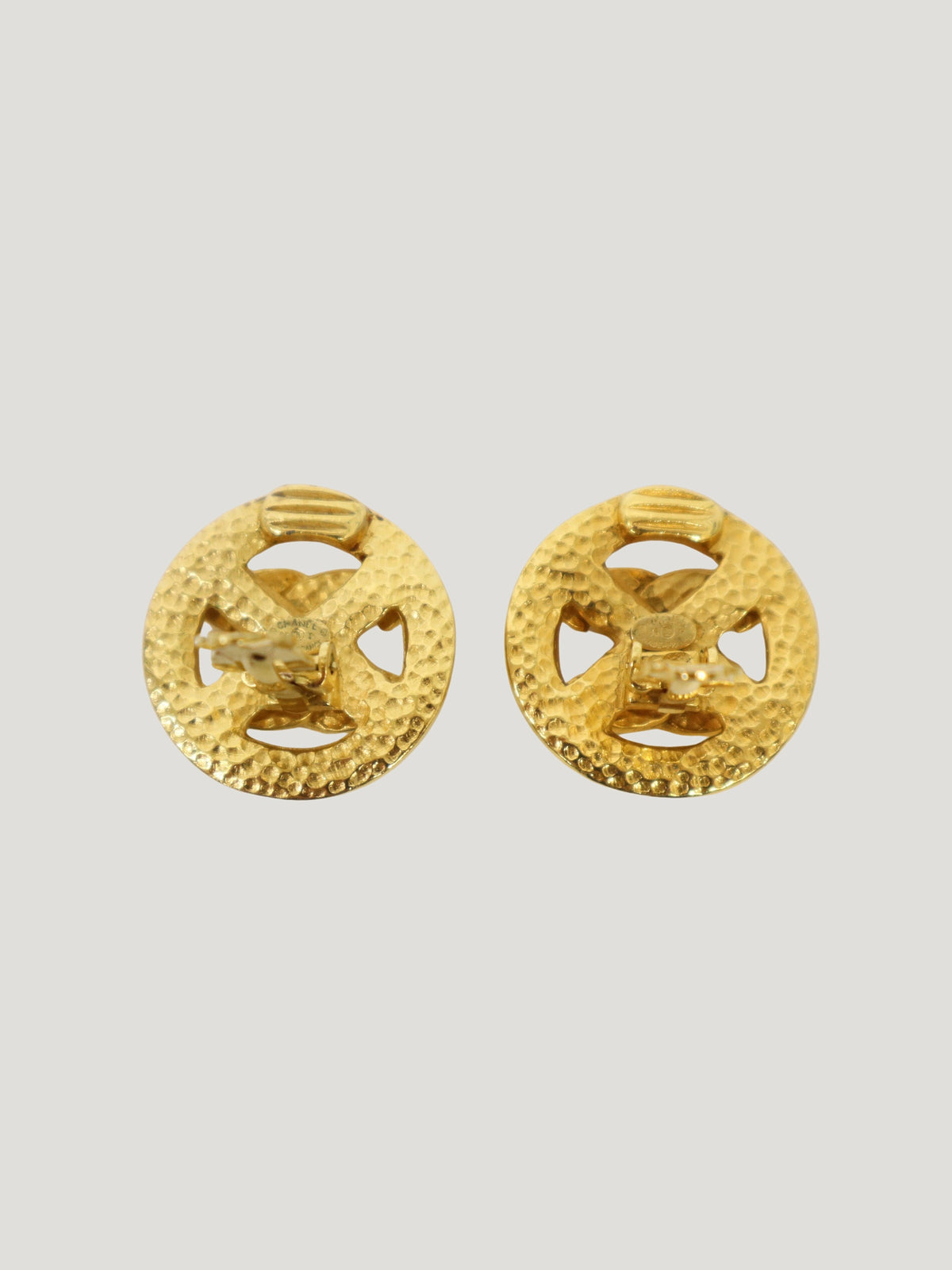 COCO Round Clip-On Earrings