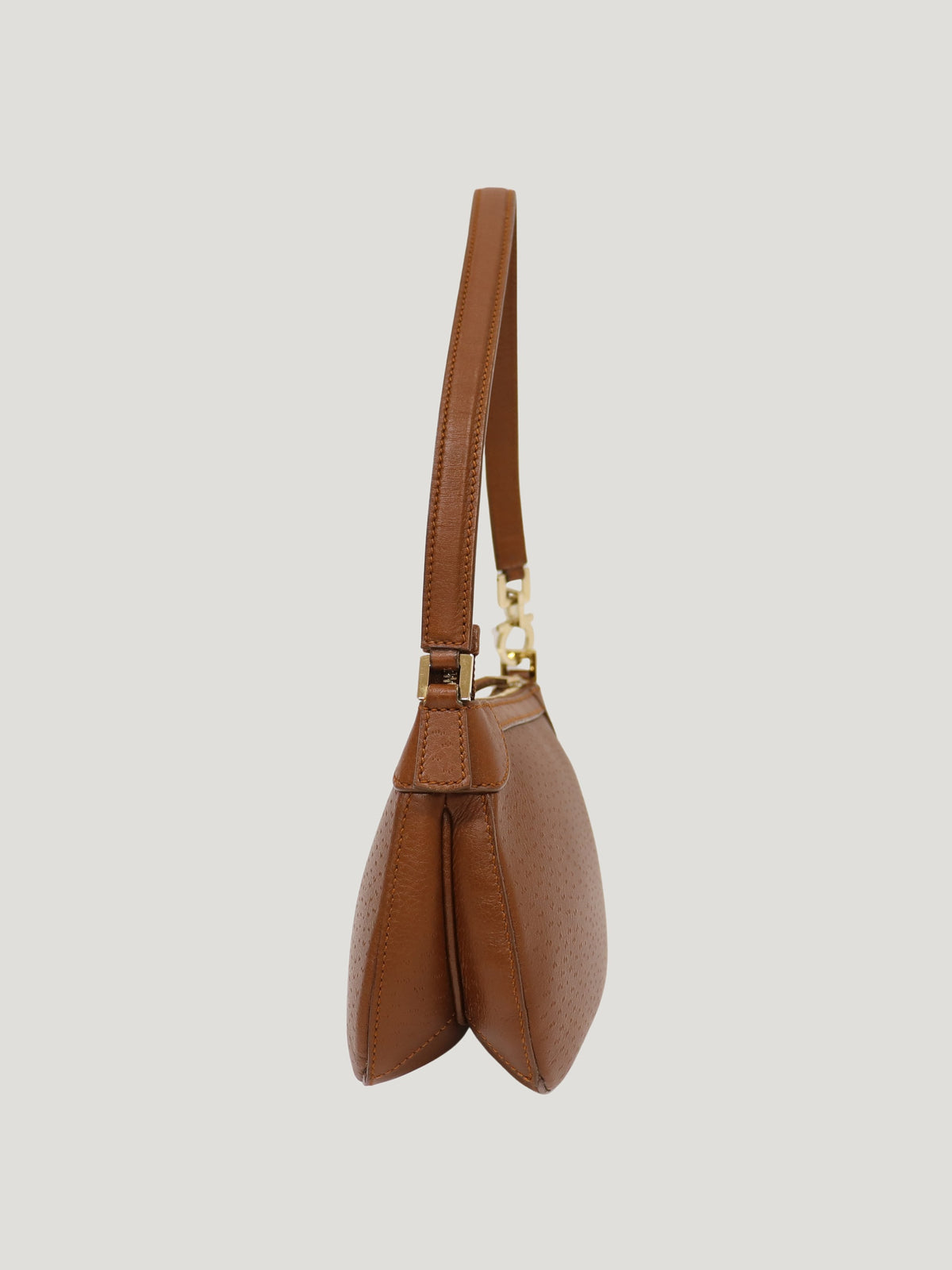 Gancini hardware leather one-shoulder bag