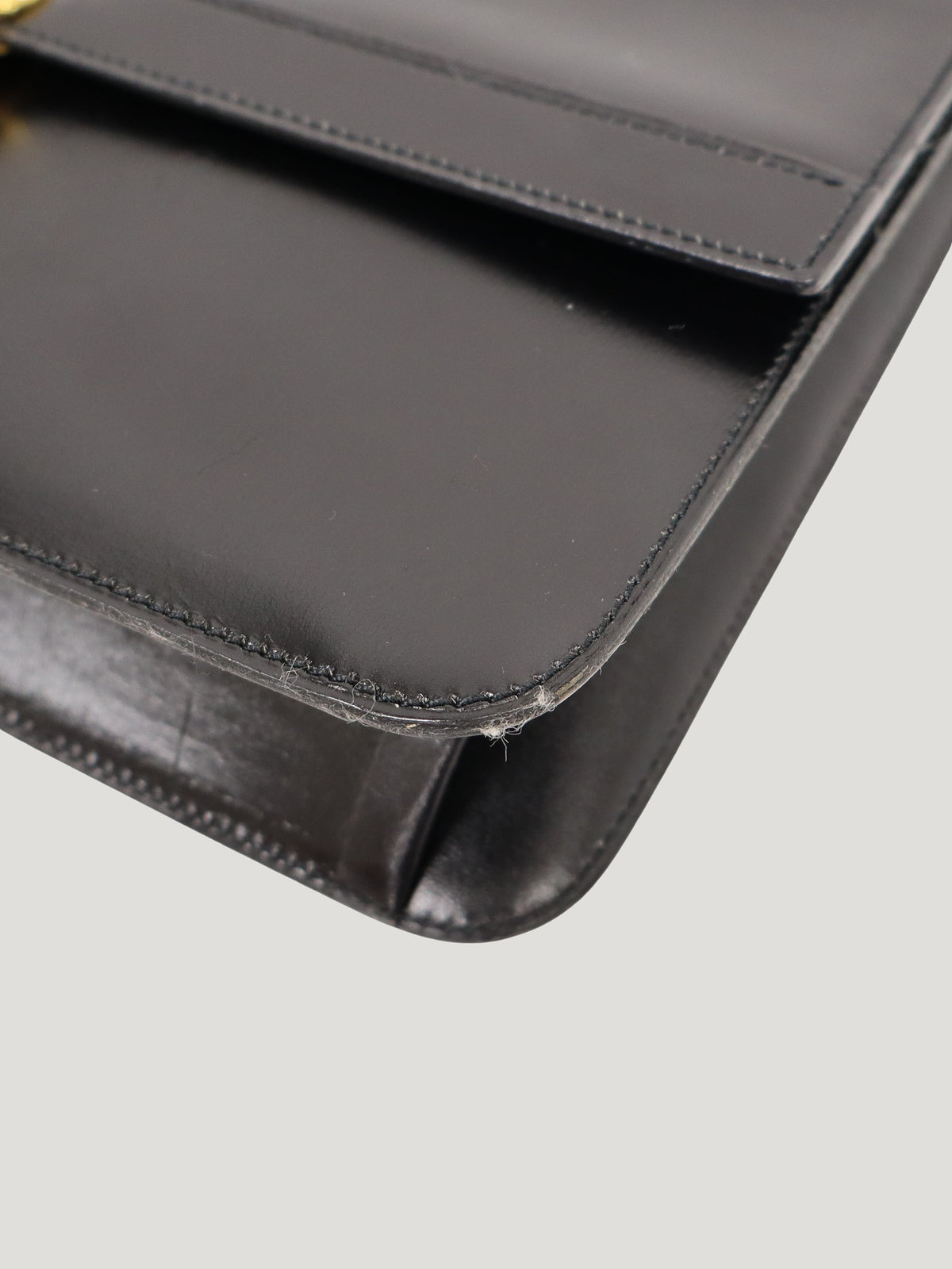 CD金具レザーショルダーバッグ