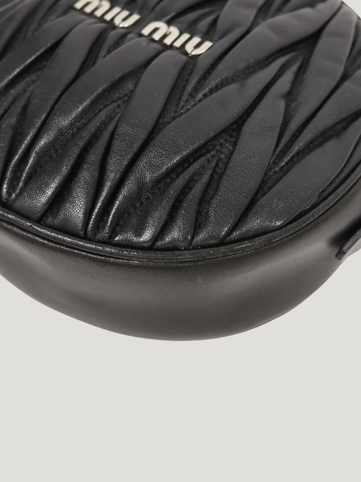 Matelassé shoulder bag