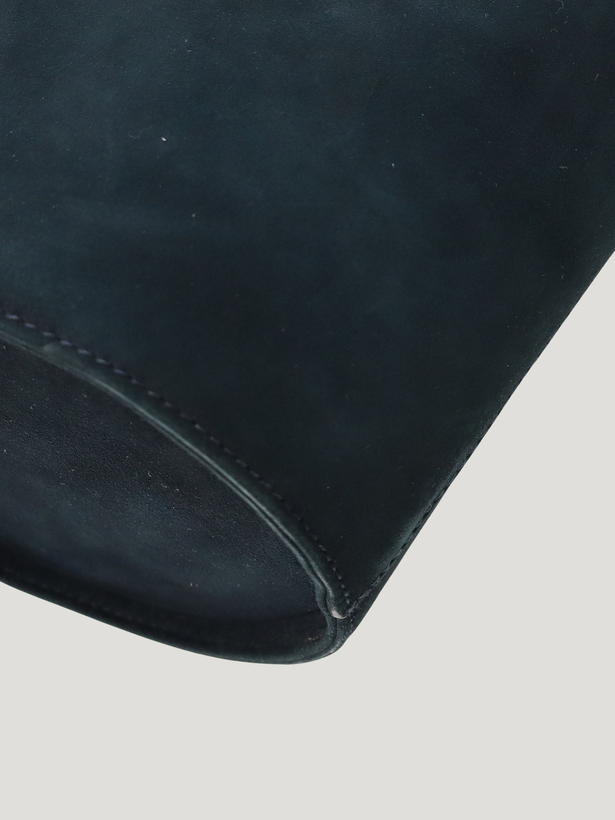 VARA hardware suede handbag