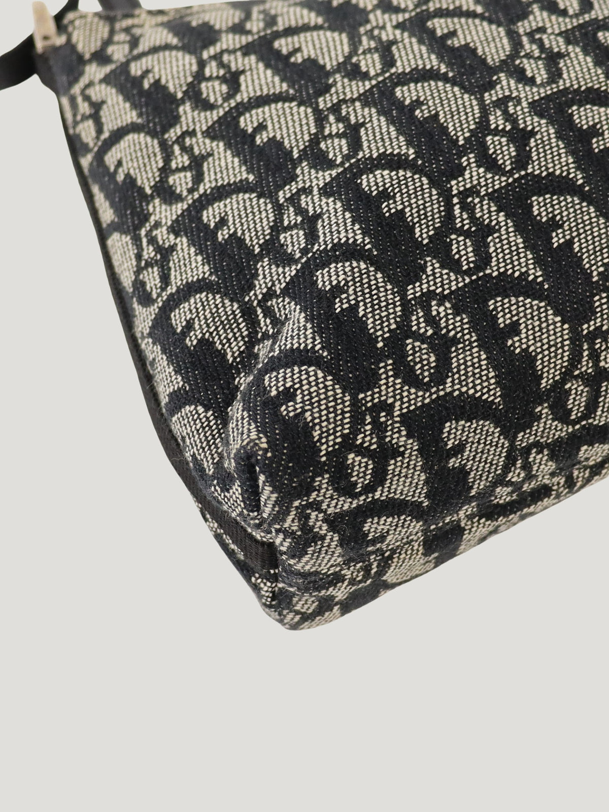 Trotter-pattern one-shoulder bag