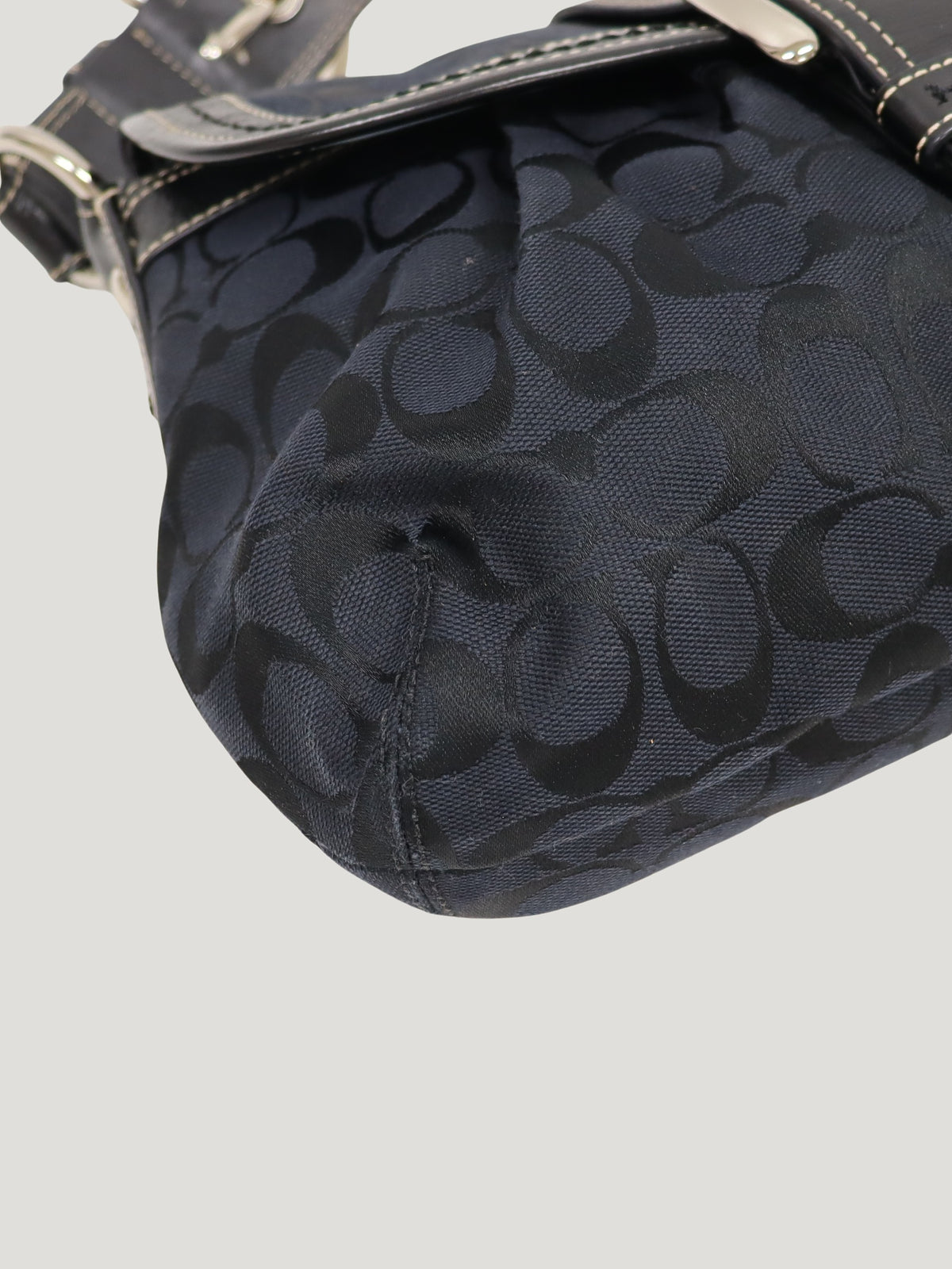 Signature one-shoulder bag
