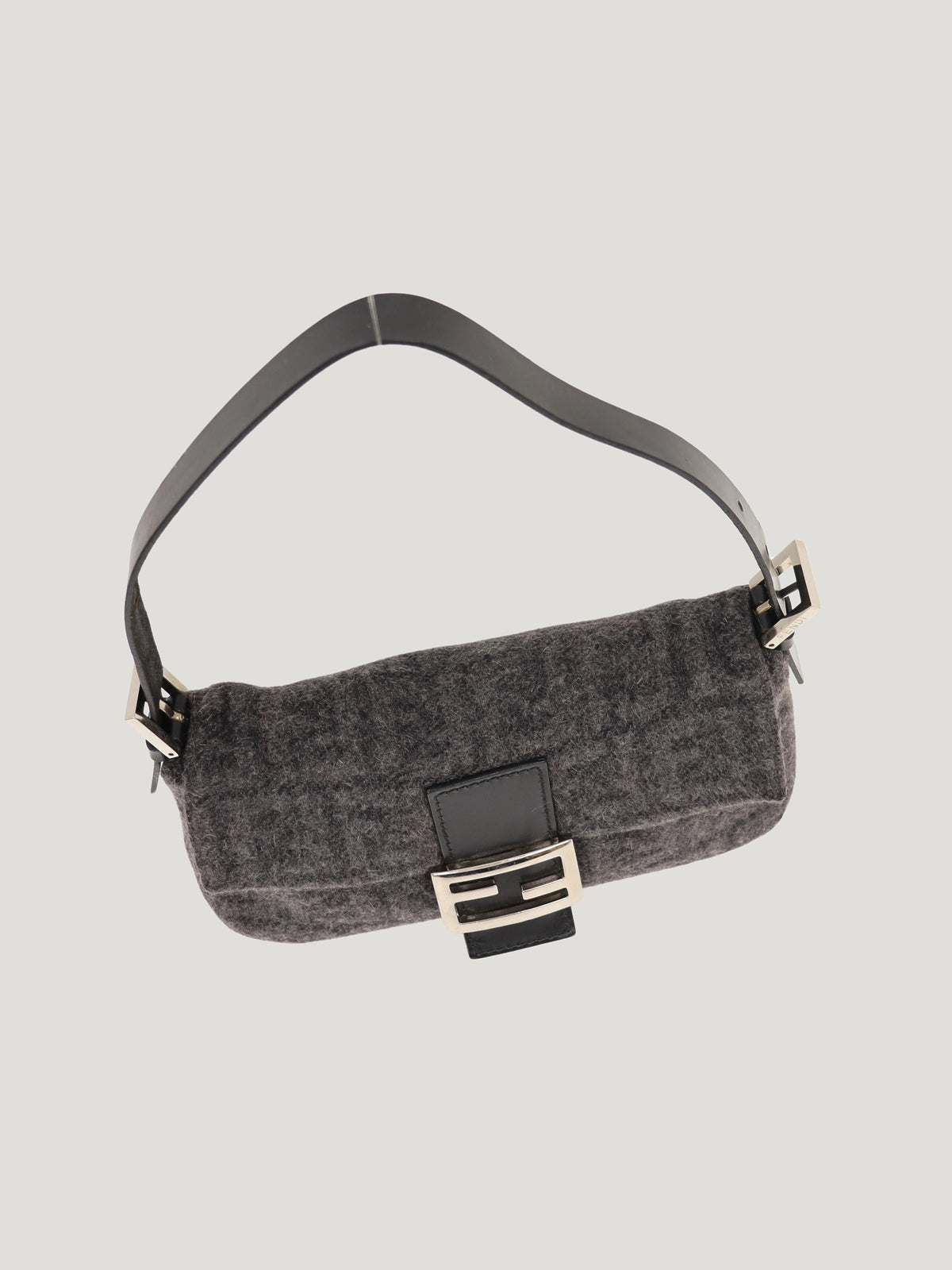 Wool Mamma bucket bag