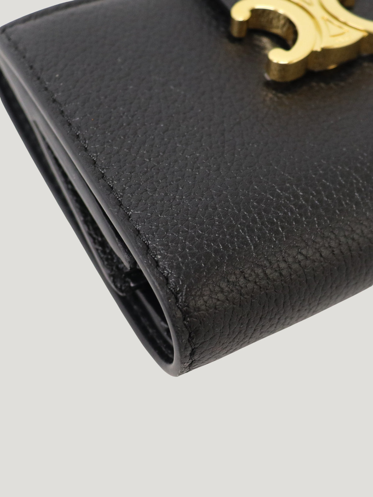 Triomphe compact wallet