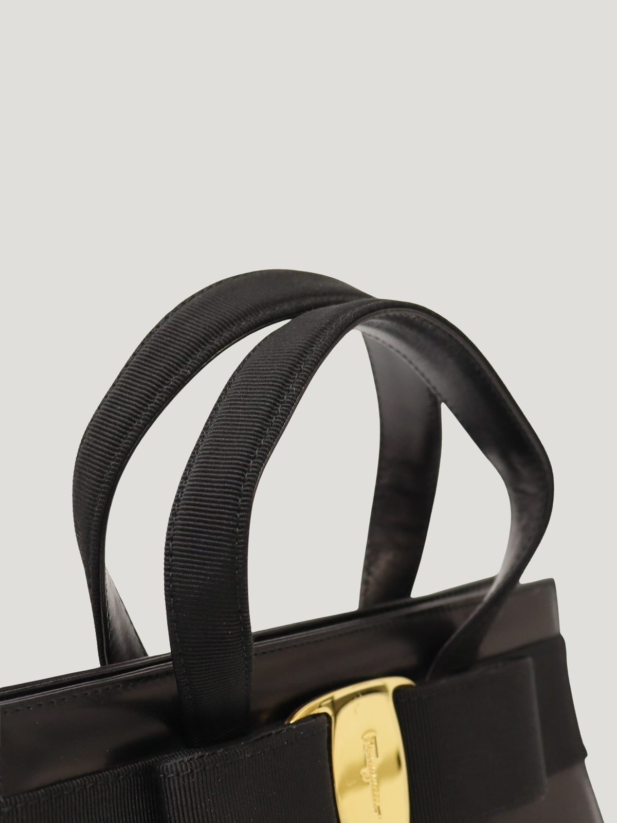 VARA hardware 2-way bag