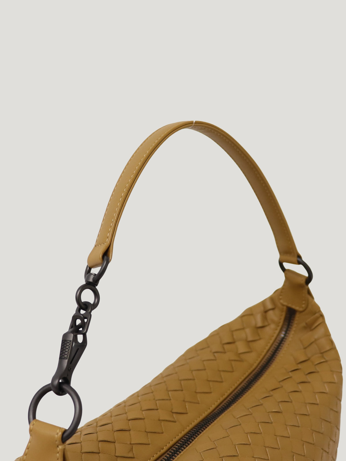 Intrecciato Handbag
