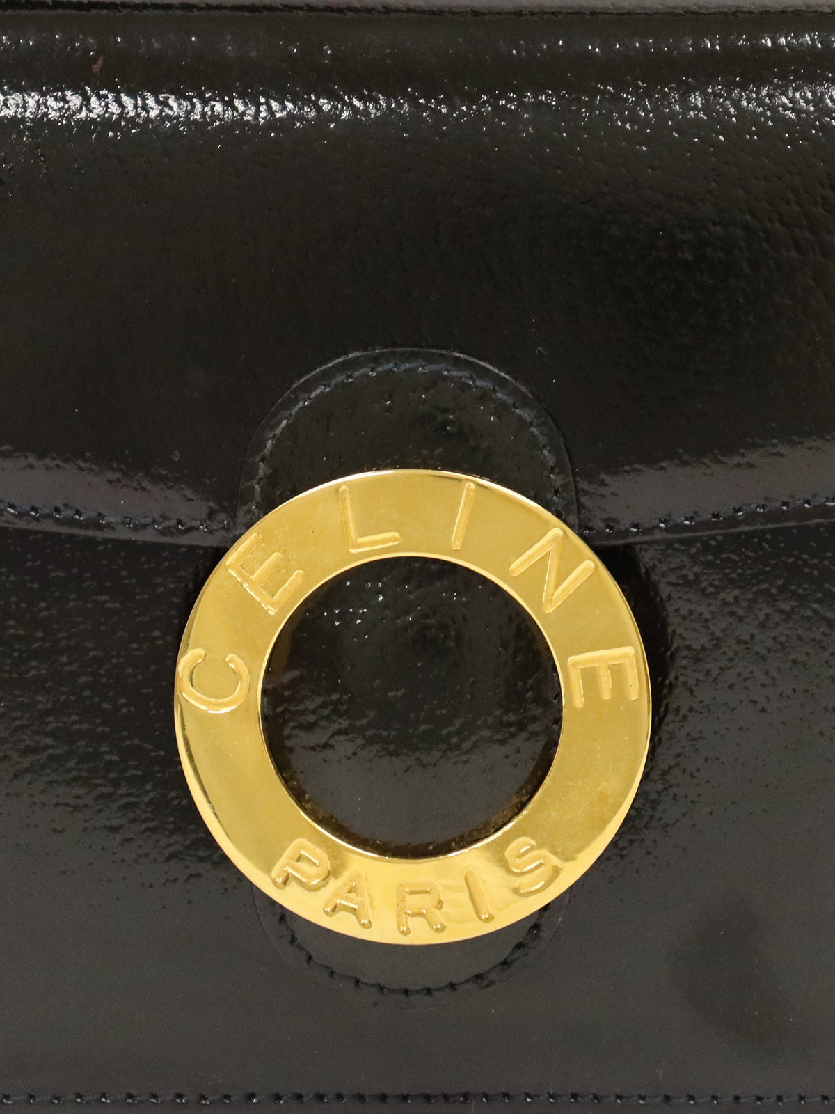 サークルロゴ金具ショルダーバッグ