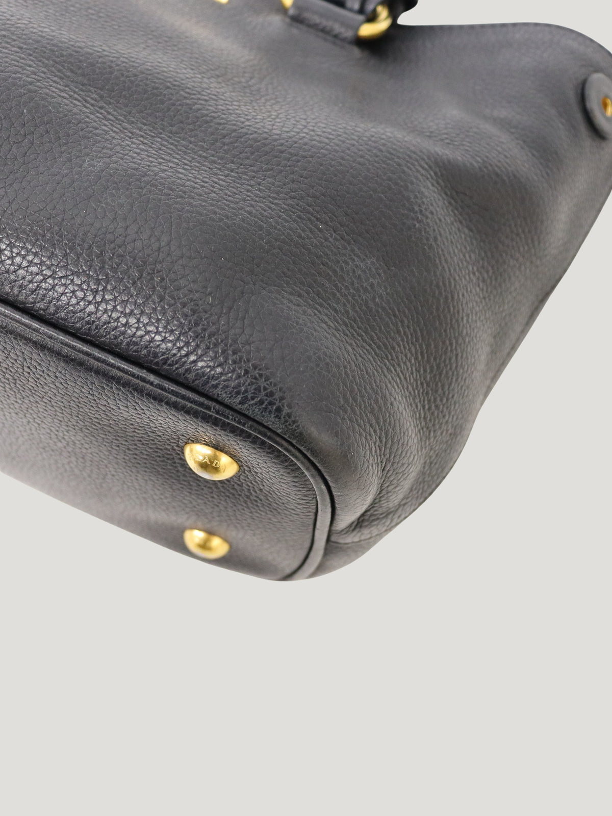 Logo hardware leather 2-way bag