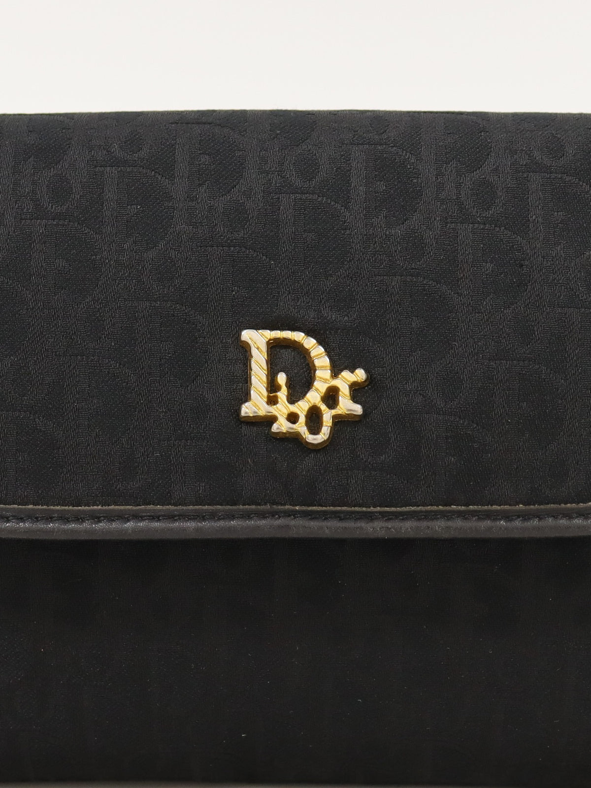 Trotter-pattern chain shoulder bag