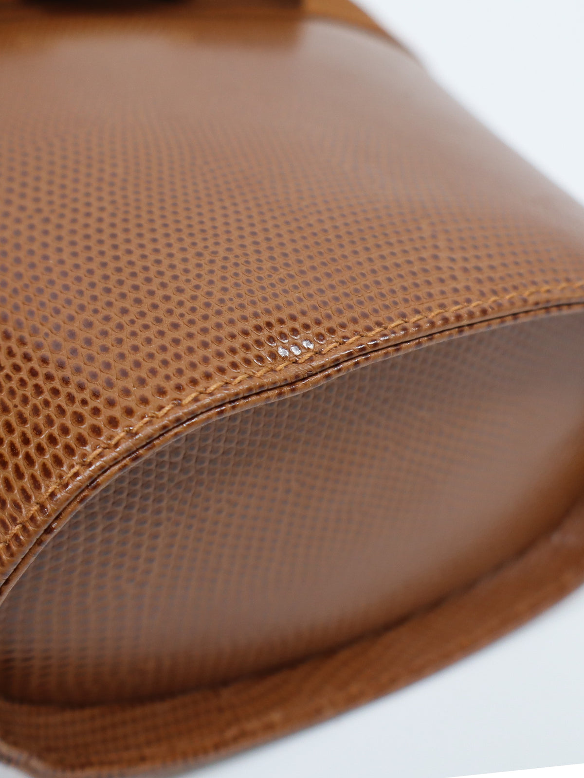 Vara Hardware Leather Handbag