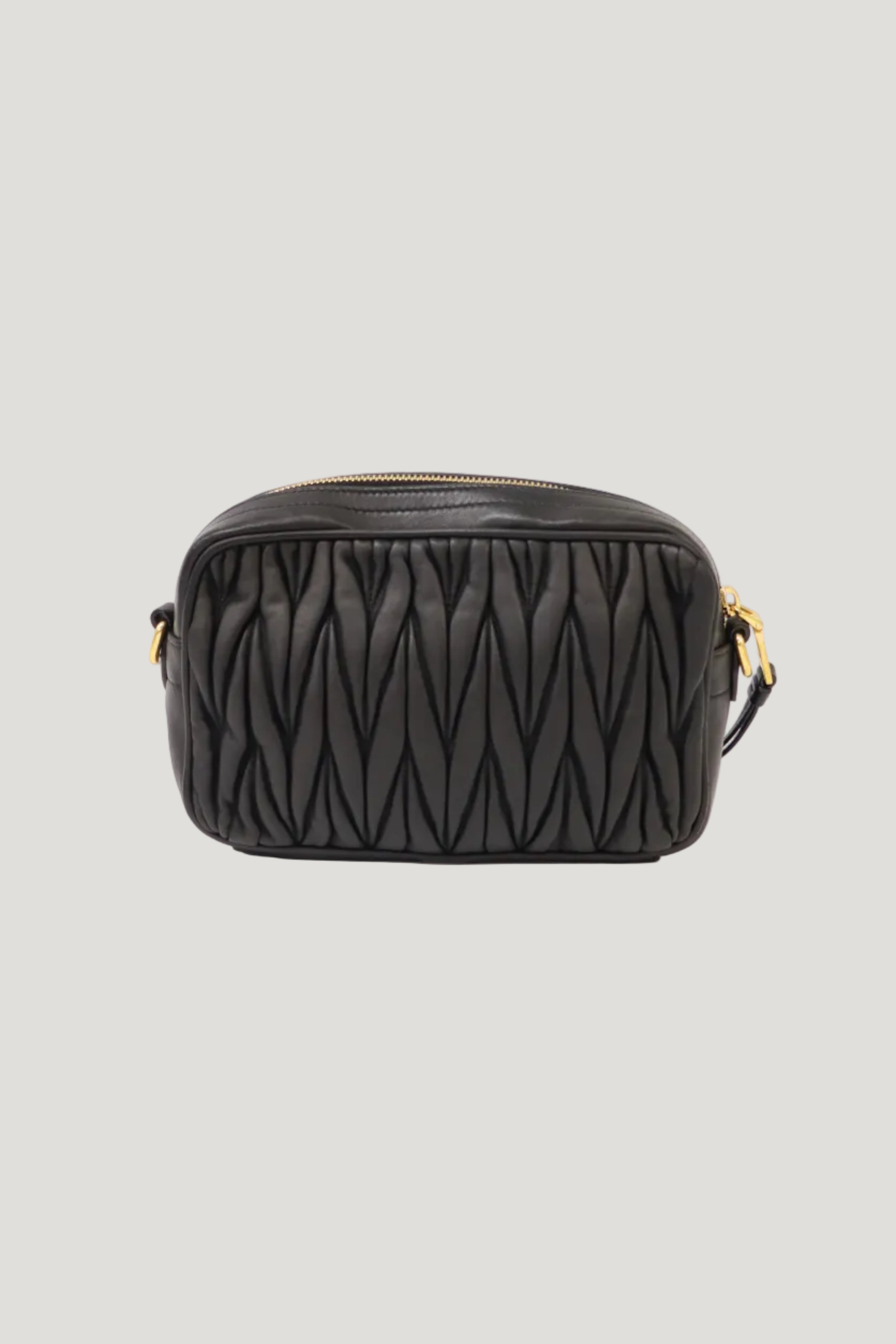 Matelassé Chain Shoulder Bag