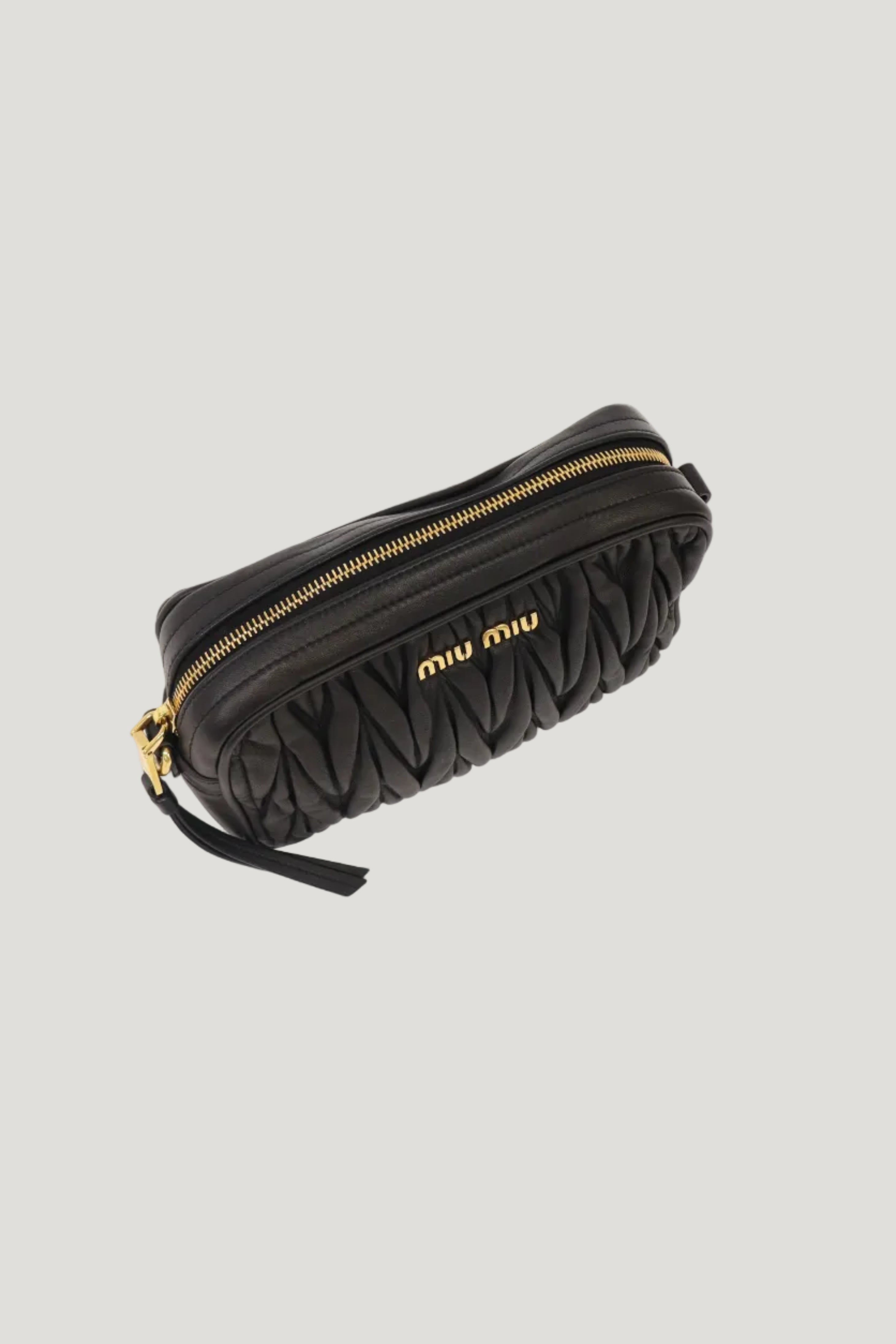 Matelassé Chain Shoulder Bag