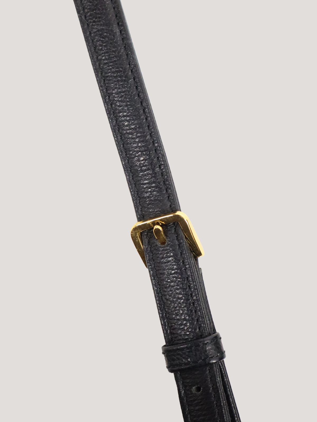 ロゴ刻印レザー2Wayバッグ
