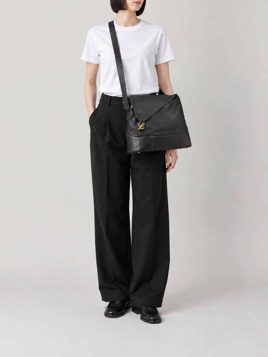 Anton Shoulder Bag
