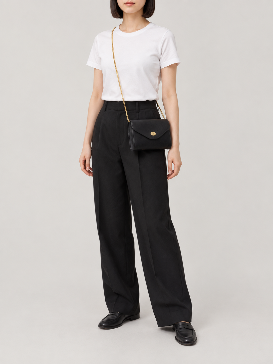 CD Logo Leather Chain Shoulder Bag