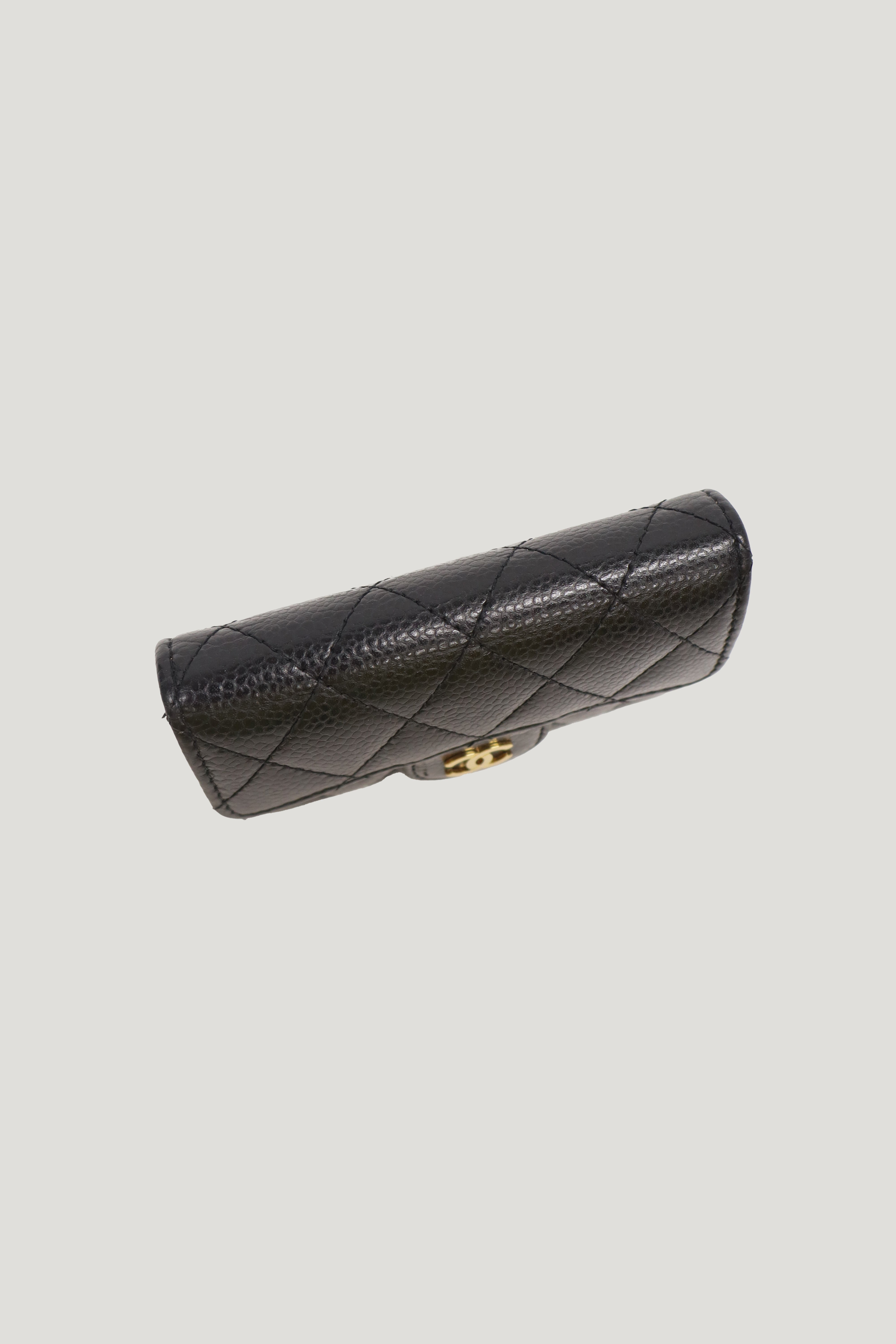 Matelassé Caviar Skin Card Case