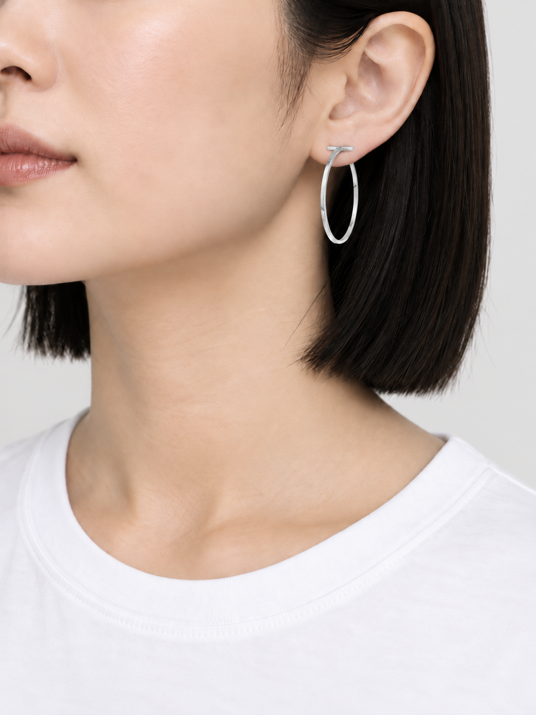 Tワイヤーフープピアス