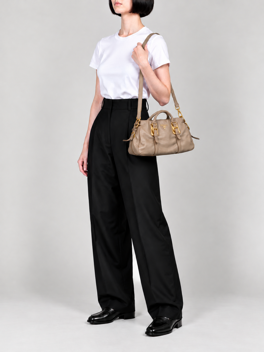 Logo hardware leather 2-way bag