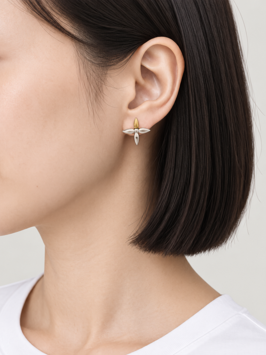 Studs Louise Earrings
