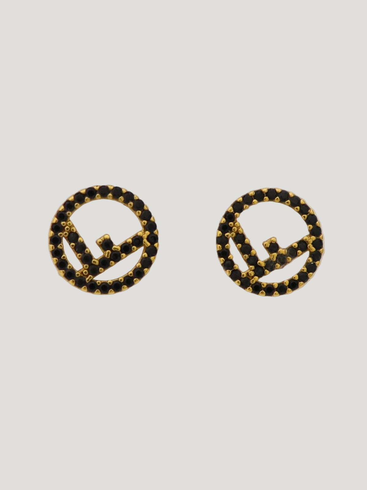 エフイズフェンディピアス