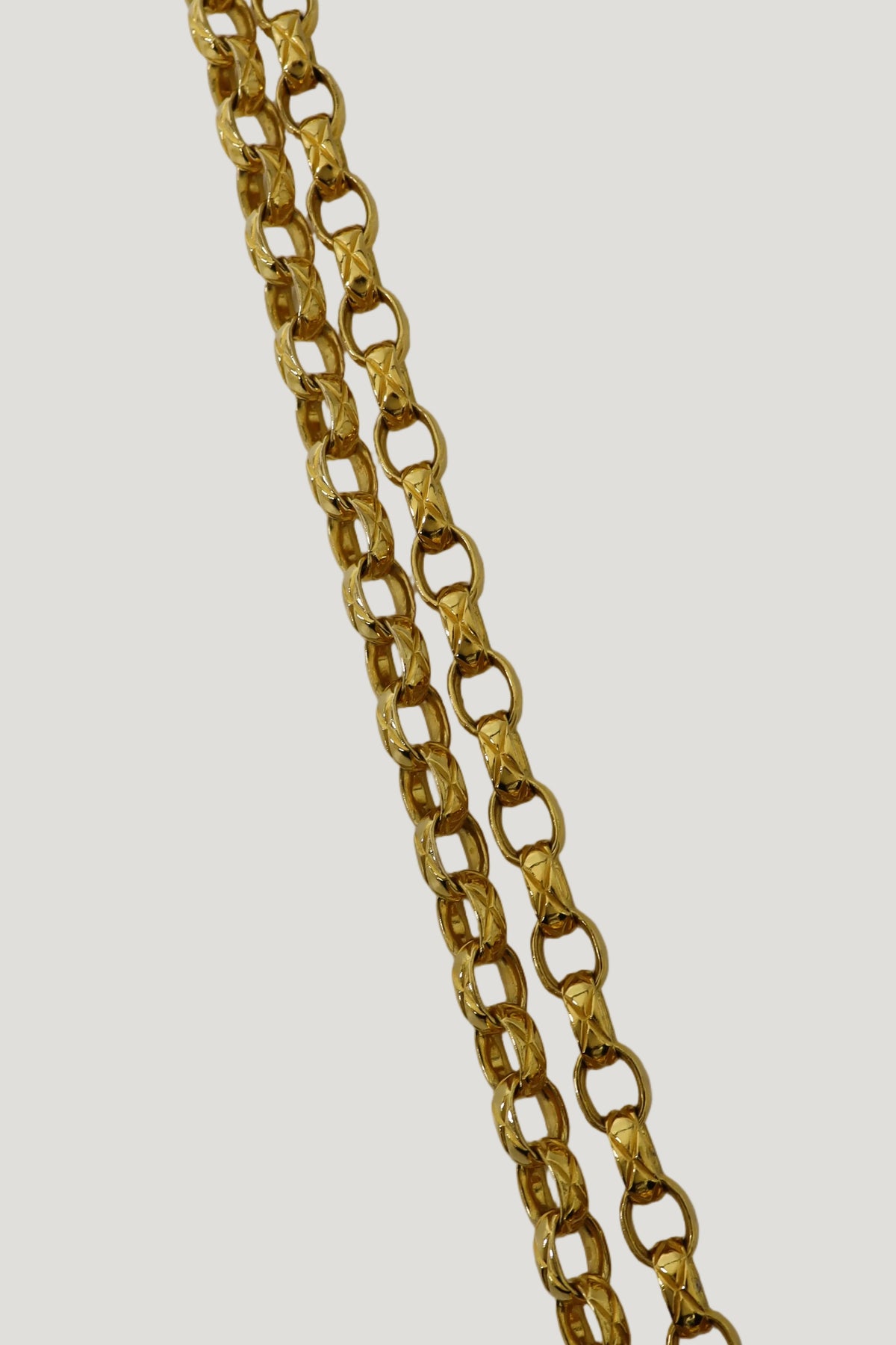 COCO Turn-Lock Chain Shoulder Bag