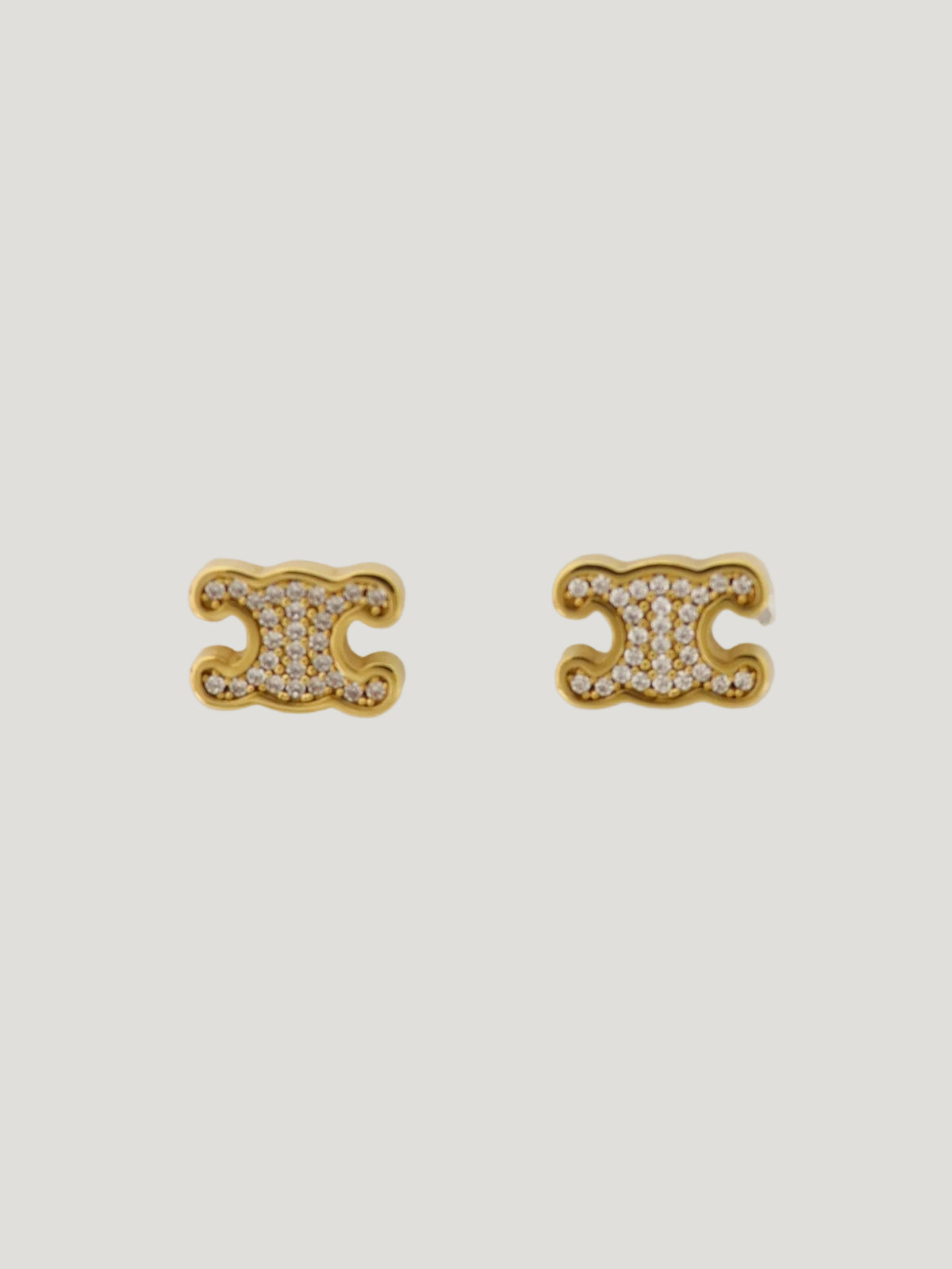 トリオンフピアス