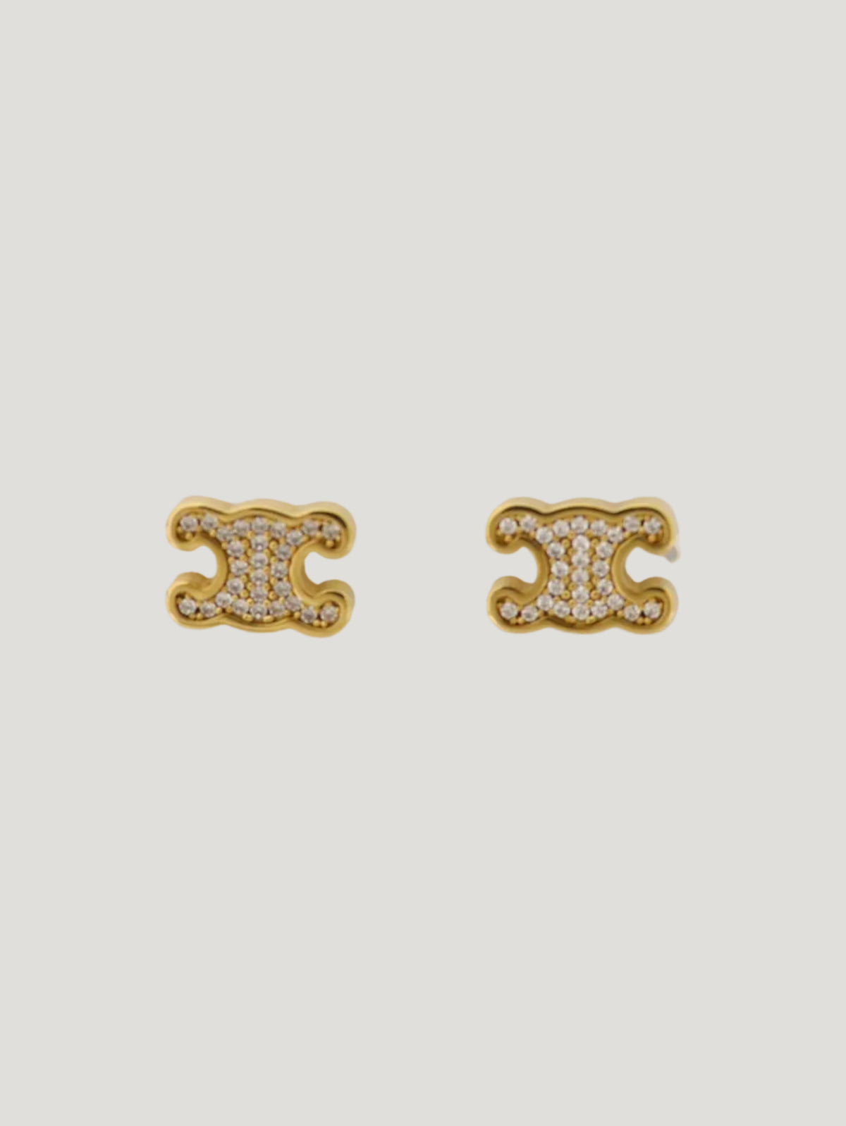 トリオンフピアス